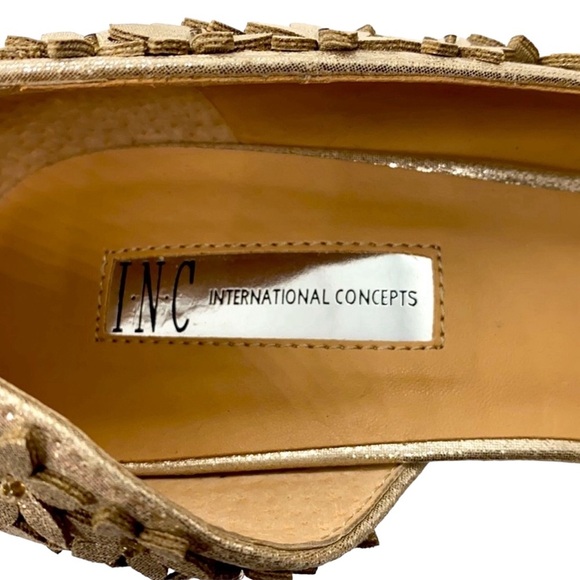 INC Metallic Flecks Gold & Silver With 3D Flowers - Picture 5 of 9